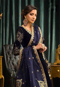 Velvet gown with silk lining interior view