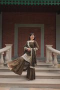 Square neckline detail of women's kurti