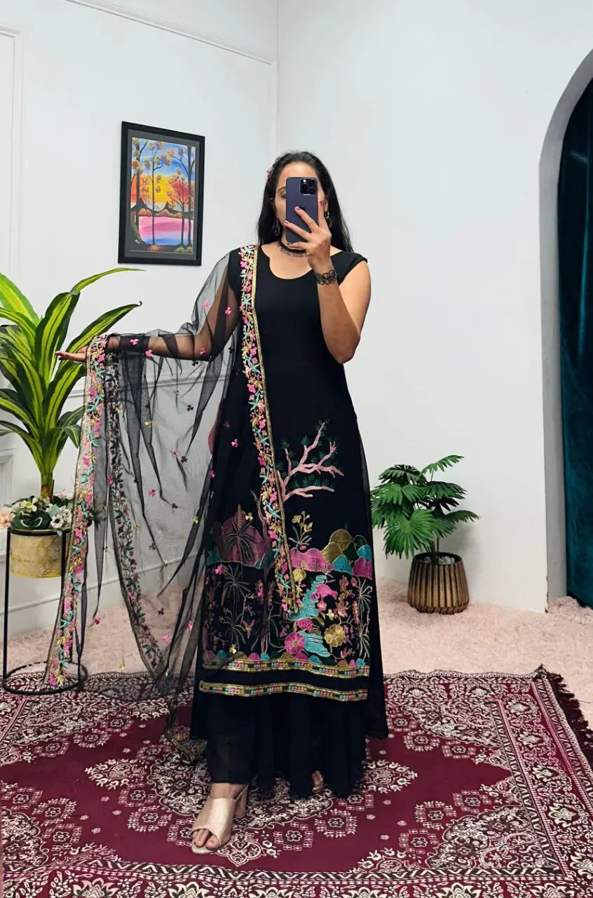 Traditional kurti set for women with intricate embroidery work