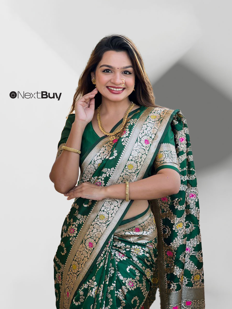 Beautiful Banarasi Saree in Vibrant Color with Intricate Weaving – A Classic Blend of Tradition & Trend.